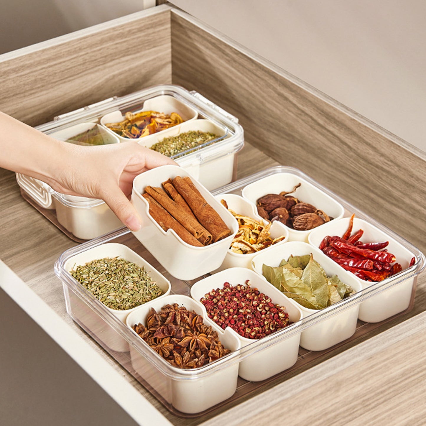 Cheer Collection Airtight Food Storage Container with Multi-Compartment Freshness Lock